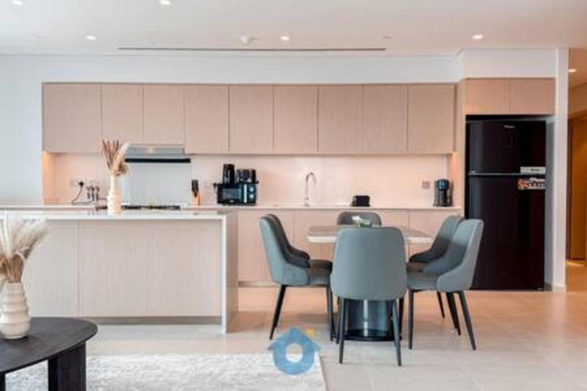 5609gr Elegant 3bhk With Fountain Views Apartment *