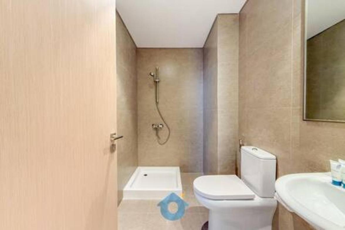 5609gr Elegant 3bhk With Fountain Views