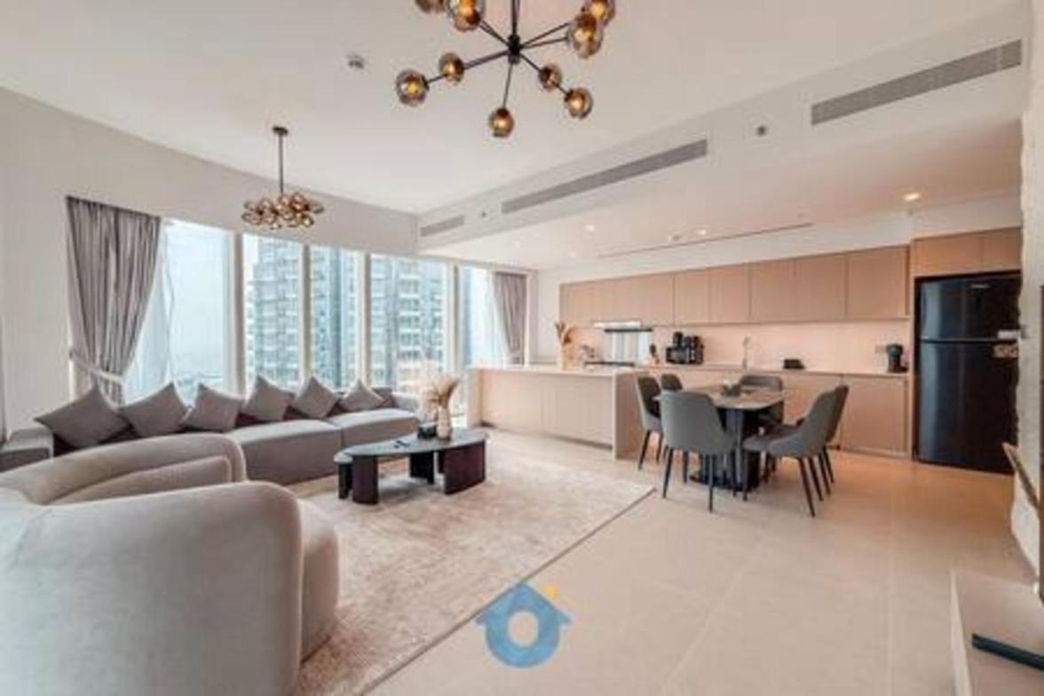 5609gr Elegant 3bhk With Fountain Views Apartment Dubai
