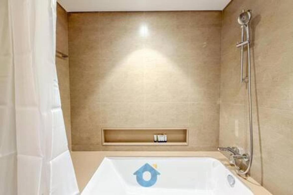 5609gr Elegant 3bhk With Fountain Views Apartment Dubai